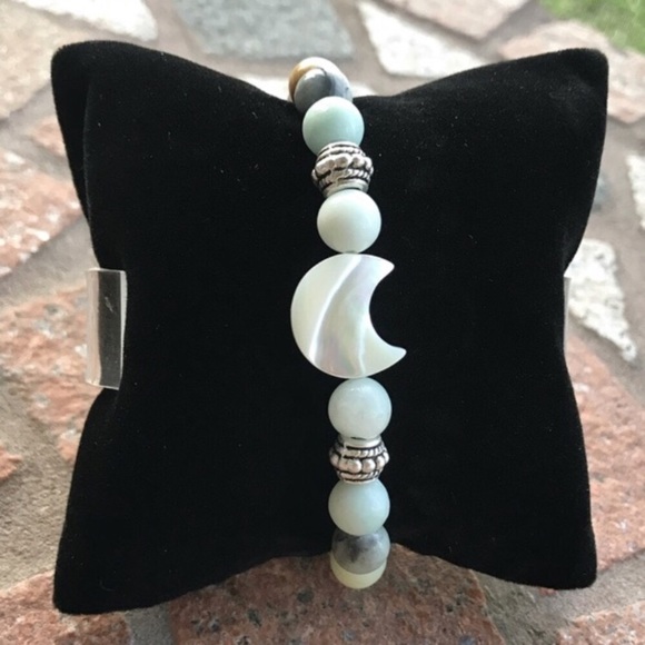 Genuine mother of pearl moon & amazonite beads - Picture 2 of 9